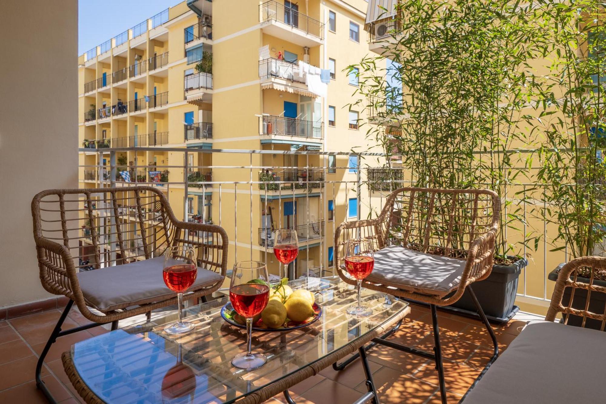 Surya House - Elegant Apartment In Σορέντο Εξωτερικό φωτογραφία
